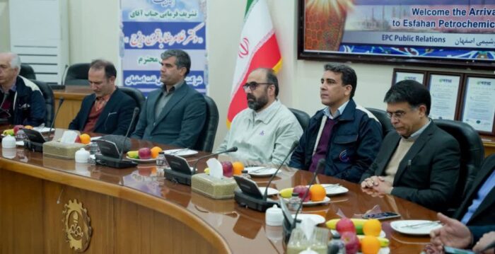 طرح بهینه سازی زنجیره محصولات پایین دستی شرکت پتروشیمی اصفهان کلنگ زنی شد طرح بهینه سازی زنجیره محصولات پایین دستی شرکت پتروشیمی اصفهان کلنگ زنی شد