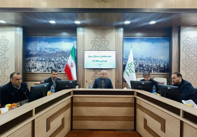 گام جدیددرنگهداشت محلات۲۷گانه منطقه یک باشروع بهار قرآن و طبیعت