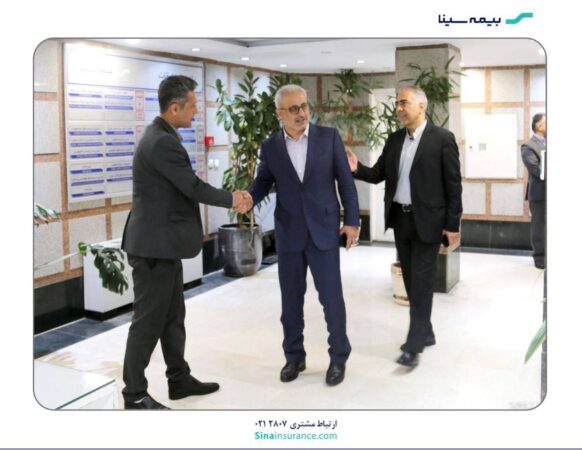 استقبال از همکاران بیمه سینا در نخستین روز کاری ۱۴۰۴