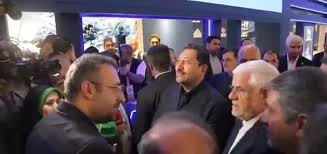 بازدید معاون اول رئیس جمهور از غرفه چادرملو در نمایشگاه اکسپو ۱۴۰۴ بازدید معاون اول رئیس جمهور از غرفه چادرملو در نمایشگاه اکسپو ۱۴۰۴