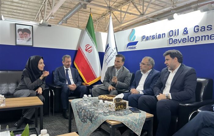 حضور پتروشیمی پارس در بیست و نهمین نمایشگاه نفت ، گاز ، پالایش و پتروشیمی حضور پتروشیمی پارس در بیست و نهمین نمایشگاه نفت ، گاز ، پالایش و پتروشیمی