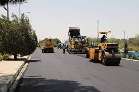 اجرای عملیات دو هزار و ۵۵۰ تنی آسفالت ریزی در مسیرهای منتهی به حرم امام خمینی (ره) اجرای عملیات دو هزار و ۵۵۰ تنی آسفالت ریزی در مسیرهای منتهی به حرم امام خمینی (ره)