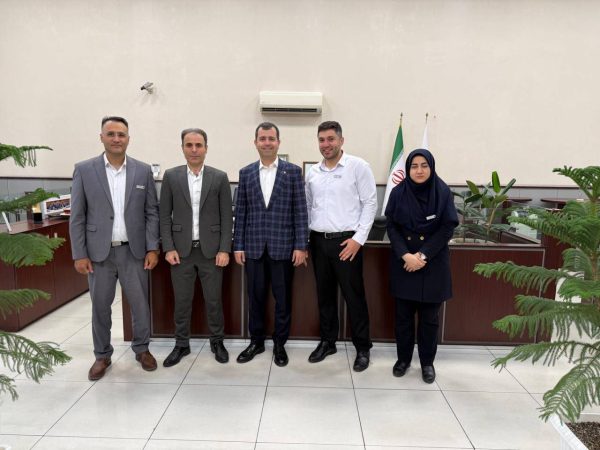 پایش میدانی زیرساخت‌های فناورانه و نحوه ارایه خدمات در شعب بانک اقتصادنوین