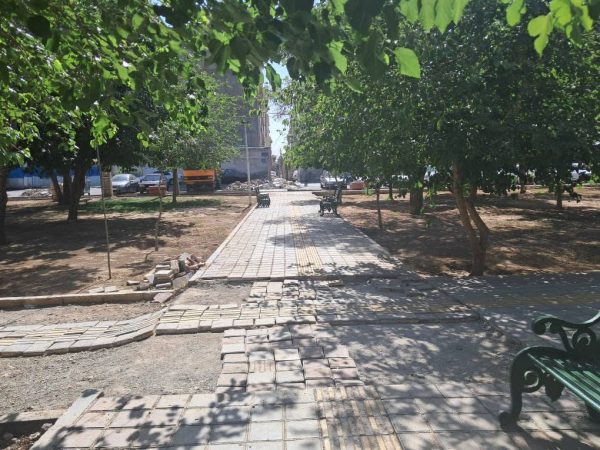 ‍ آغاز عملیات بهسازی کفپوش بوستان مرجان در منطقه ۱۹ تهران