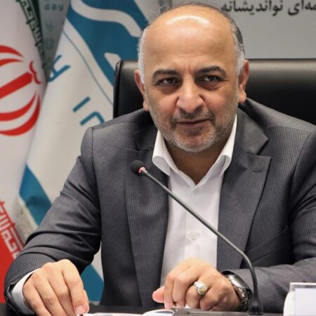 تداوم رتبه نخست بیمه دی در کشور / کسب مقام اول در بین شرکتهای بیمهای درچهار ماهه اول امسال تداوم رتبه نخست بیمه دی در کشور / کسب مقام اول در بین شرکتهای بیمهای درچهار ماهه اول امسال