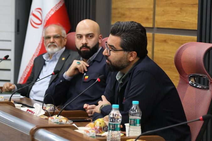 دیدار صمیمانه معاون منابع انسانی و امور اجتماعی با جمعی از بازنشستگان فولاد خوزستان دیدار صمیمانه معاون منابع انسانی و امور اجتماعی با جمعی از بازنشستگان فولاد خوزستان