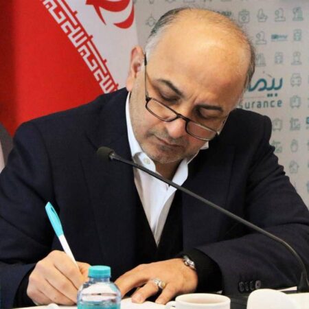 پزشکان متعهد با دم مسیحایی ، مصداق آیه ۳۲ سوره مائده هستند پزشکان متعهد با دم مسیحایی ، مصداق آیه ۳۲ سوره مائده هستند