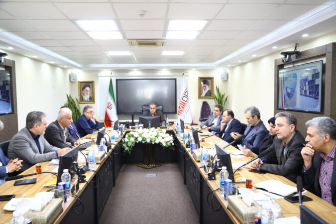 تاکید آقاجانلو بر حمایت مالی از طرح های توسعه فولاد کردستان