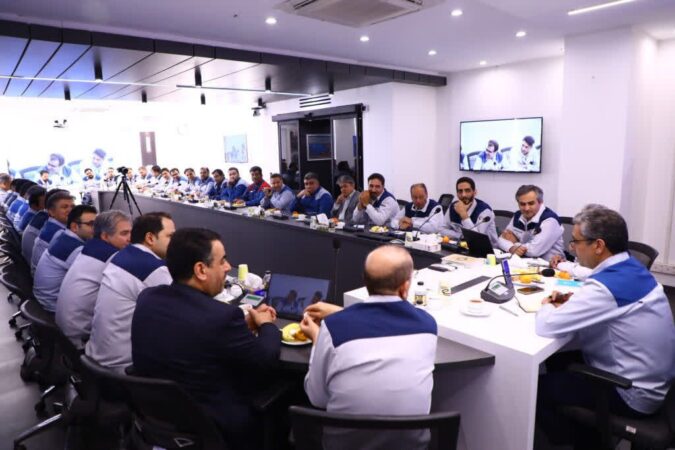 تدوین اولویت ها در فولاد سنگان : تولید پایدار،تداوم توسعه،افزایش بهره وری و کار تیمی