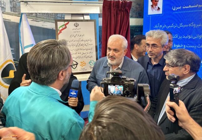 بهره‌برداری رسمی از نیروگاه خودتأمین فولاد کاوه جنوب کیش
