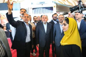 در پی بازدید صالحی امیری از غرفه کانون جهانگردی و اتومبیلرانی: تشکیل کارگروه رسیدگی به مشکلات کمپر و کاروان‌ها کلید خورد