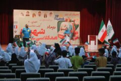 نوسازی مدارس و اهدای نوشت‌افزار به دانش‌آموزان روستاهای مرزی اروند