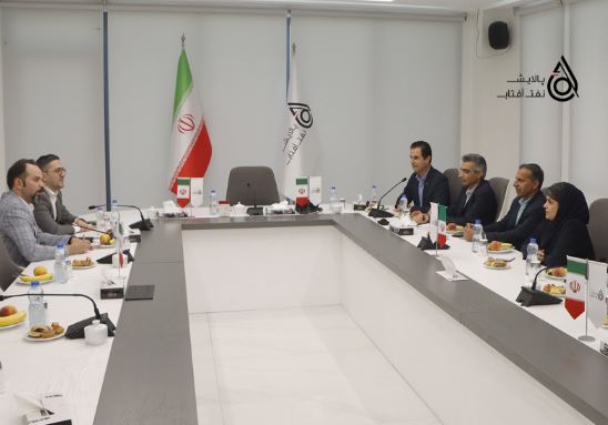 بازدید مدیران ارشد بانک رفاه کارگران هرمزگان از شرکت پالایش نفت آفتاب بازدید مدیران ارشد بانک رفاه کارگران هرمزگان از شرکت پالایش نفت آفتاب