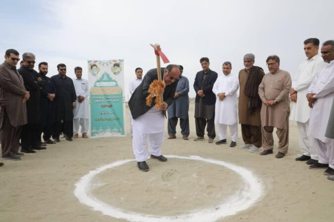 آیین کلنگ زنی احداث مدرسه ۴ کلاسه روستای وشنام مرید برگزار شد