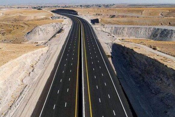 با مشارکت بانک مسکن ۲۷۶ کیلومتر بزرگراه و آزادراه احداث شد/ تامین مالی۲۵ هزار میلیارد ریالی طرح‌های زیربنایی و راه‌سازی