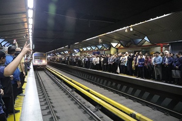 سرویس‌دهی ویژه خط یک متروی تهران به شرکت‌کنندگان مراسم اربعین شهدای حوادث اخیر