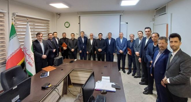 با حضور مدیرعامل پست بانک ایران مراسم تجلیل و معارفه مدیران جدید برگزار شد
