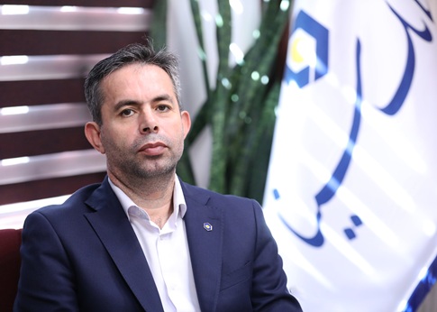 بازدید معاون بازاریابی و امور شعب بانک سینا از برخی شعب کشیک شرق تهران و گفتگو با کارکنان