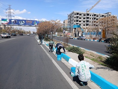 رنگ‌آمیزی ۲۰ هزار متر طول جدول در منطقه ۱۴