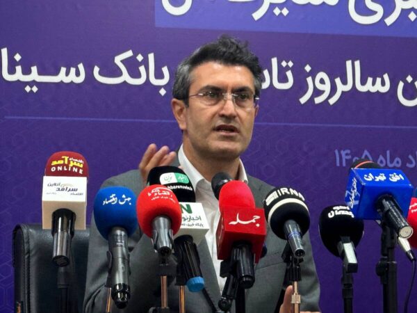 دکتر ابدالی تشریح کرد: رتبه دوم بانک سینا از نظر کفایت سرمایه / جهش منابع و سرمایه بانک سینا در چهل‌ویکمین سال تاسیس