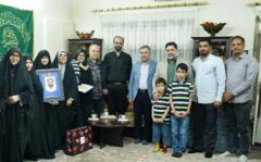 در منطقه ۲۰ انجام شد؛ تجلیل و دلجویی از خانواده شهید کرمی از شهدای جنگ رمضان با حضور سخنگوی شورای اسلامی شهر تهران